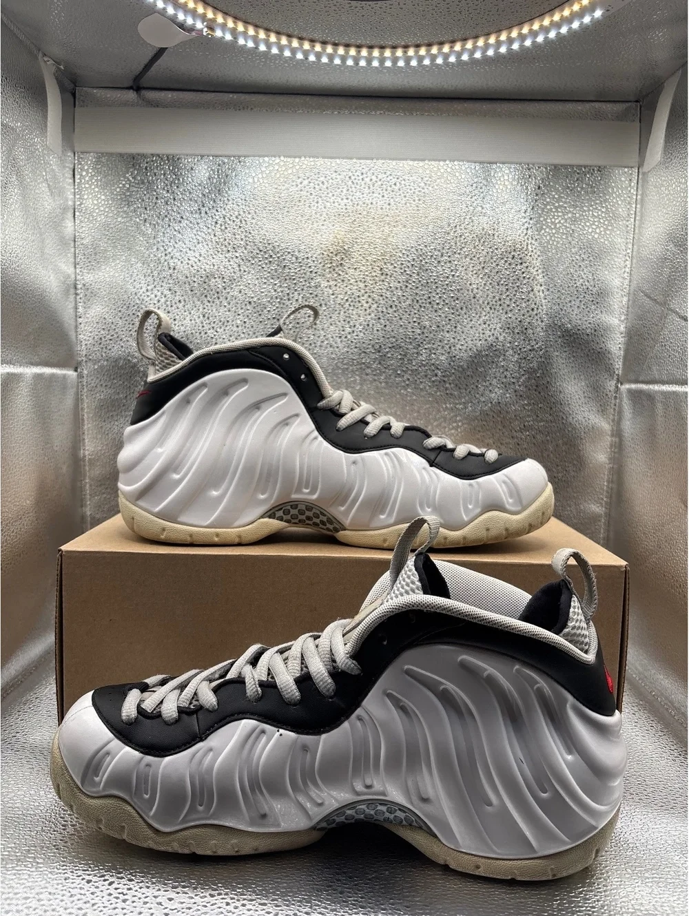 Nike air Foamposite pro chrome white